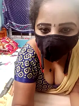 tamil_Vennila live XXX chat