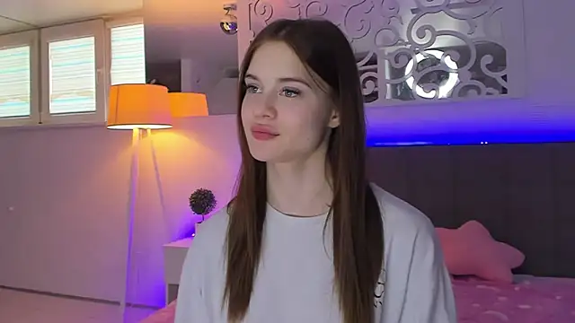 دردشة LuisaClover الجنسية المباشرة