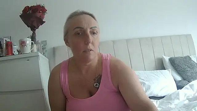 theblondecocklover Chat XXX live