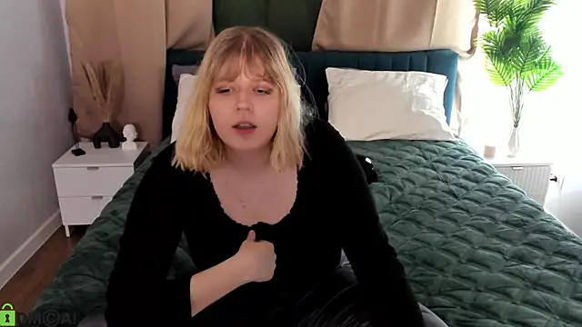 luna_c0ra Live XXX Chat