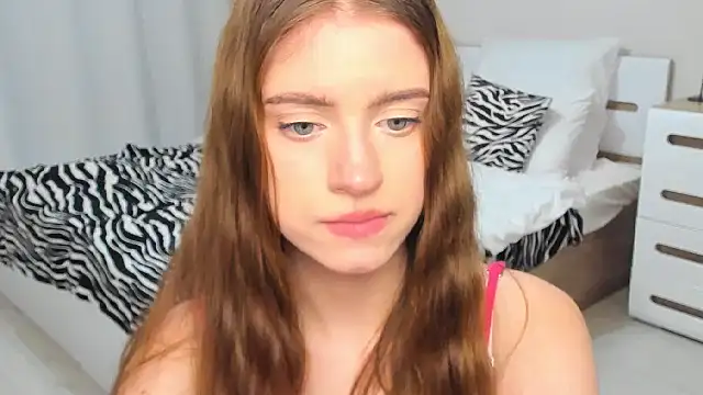 Erica_Kiss Obrolan Langsung XXX