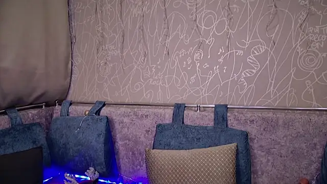 blackcat142 – Naživo XXX chat