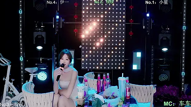 ZZ00033S 现场XXX聊天