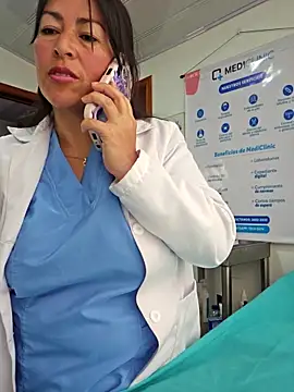 Chatroom XXX en direct de JustSamantha_