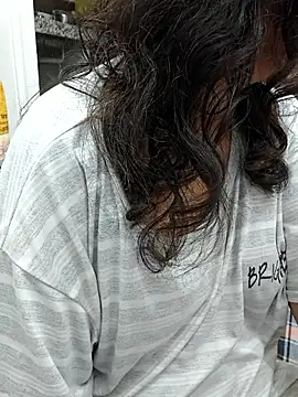 Chat XXX en directo de piryasharma005