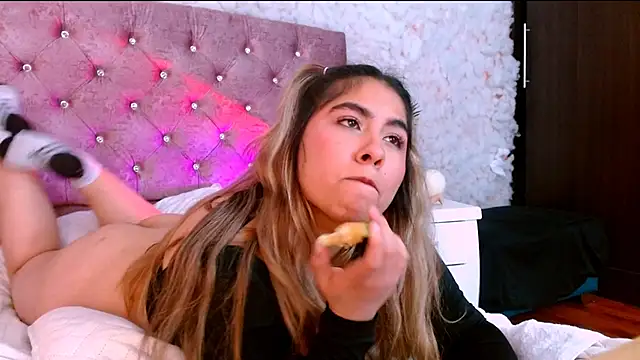 Sofiazaf_ live XXX chat