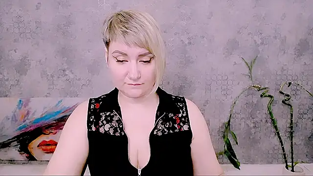 Djullia's Live XXX Chat