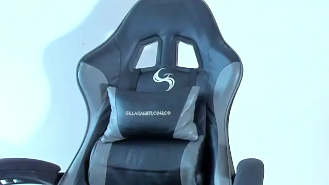 alma_fenix 即時 XXX 聊天