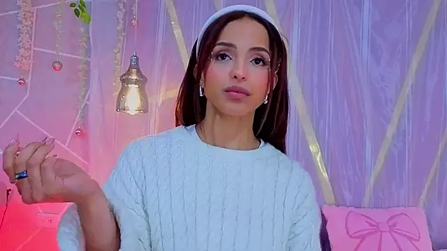 Онлайн чат XXX EmmyCortez