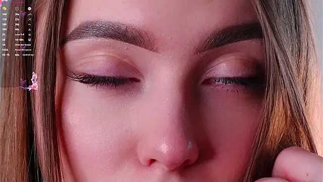 LorileeRuetz's Live XXX Chat