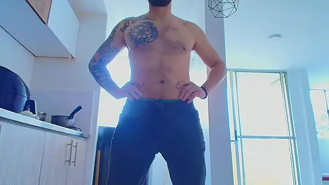 Chat +18 de thomas_gun ao vivo