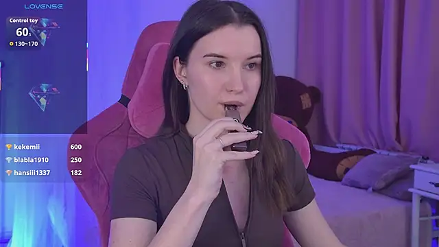 AgataWillis 即時 XXX 聊天