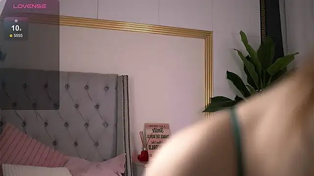 RebeccaRese 即時 XXX 聊天