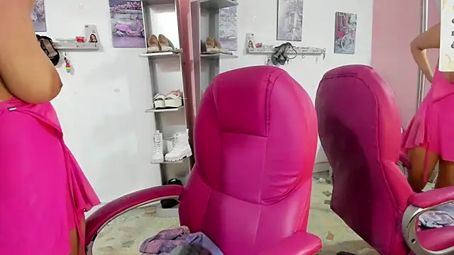 CAMILA--REY élő XXX-chatje