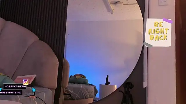 Katemoss70 élő XXX-chatje