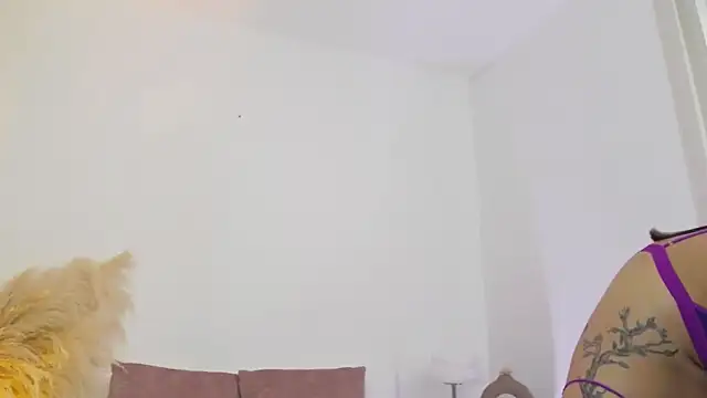 NicolleSteel Chat XXX live