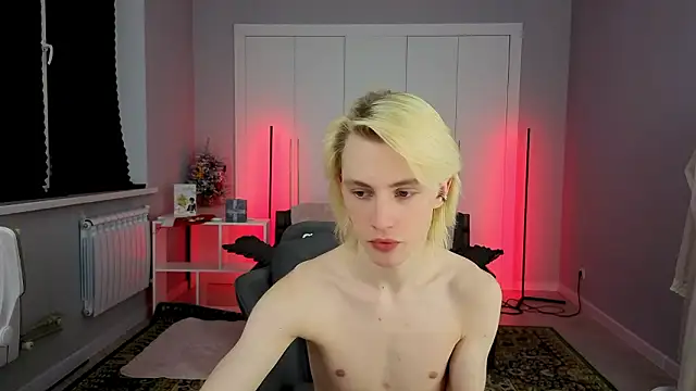 Show modela lucidangelok1 na web-kameri