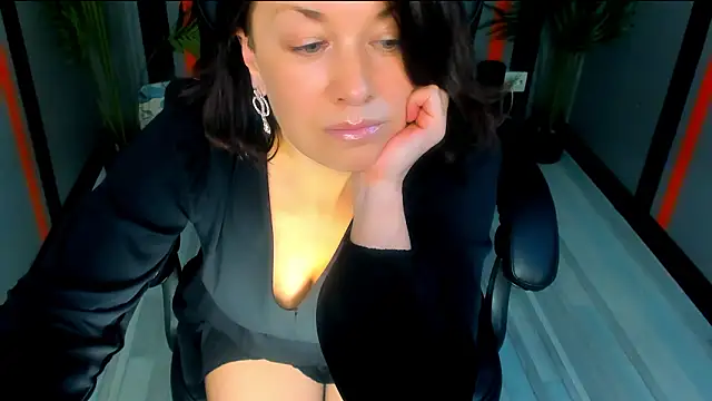 AnaMills Chat XXX live