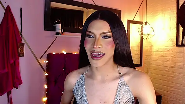 agatha_rodriguez 即時 XXX 聊天