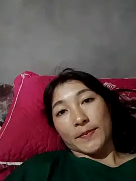 Asami_6868 élő XXX-chatje