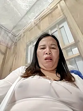 Clinic_139 élő XXX-chatje