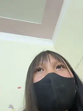 Charlotte-ee élő XXX-chatje