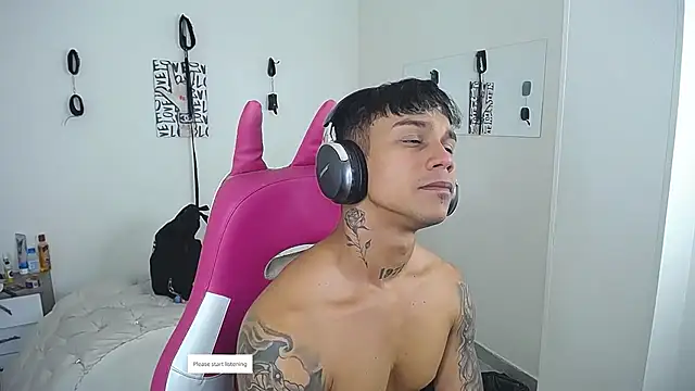 Show modela Leonard_Price na web-kameri