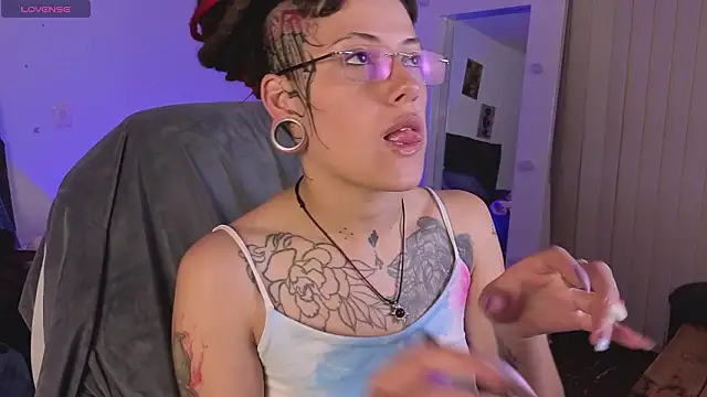 Chatroom XXX en direct de _sharlotte777