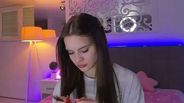 LuisaClover 现场XXX聊天