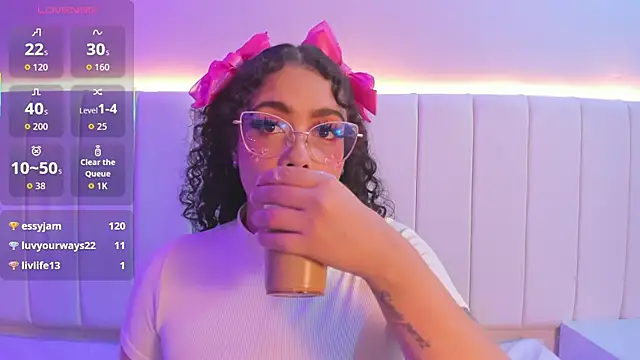 antonelllepiercee's Live XXX Chat