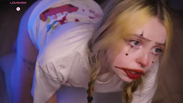 XXX chat uživo modela ElvenQueen