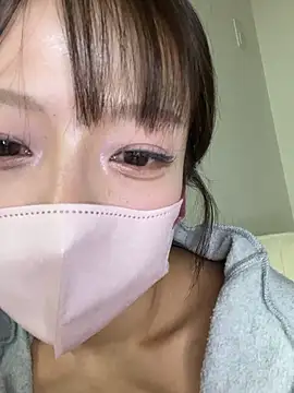 momo-ch-jpn's Webcam Show