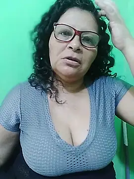 Amarantha25 élő XXX-chatje