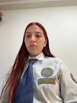 Emily-7_ Adlı Modelin Canlı XXX Sohbeti