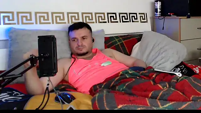 FuckToyBoy69: онлайн-секс-чат