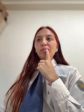 Онлайн чат XXX Emily-7_