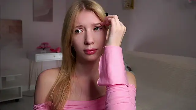 SunnivaCovil Chat XXX in diretta