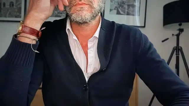 mecchaude Adlı Modelin Canlı XXX Sohbeti