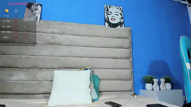 Онлайн чат XXX KyleDoom