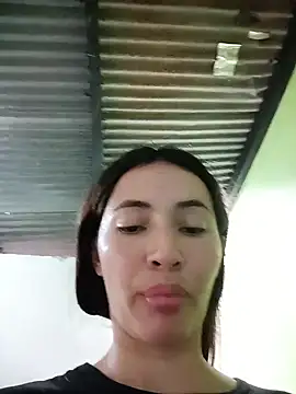 -Nicol: вебкам-шоу