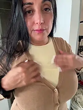 แชท XXX สดของ hotadhara01