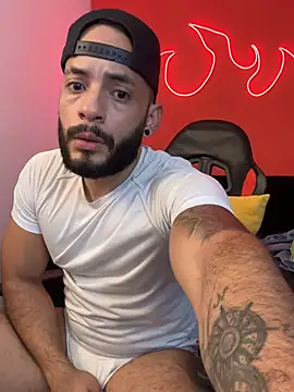 Mike_savage3 Adlı Modelin Canlı XXX Sohbeti