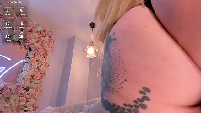 แชท XXX สดของ MadisonKane