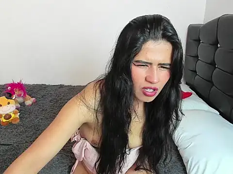 Chat XXX Live LatinaQueen23