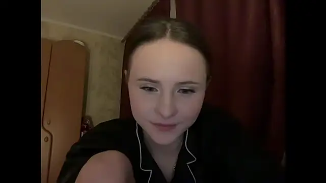 little_shy_girll – webcam-show