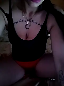 LunaVera's Webcam Show