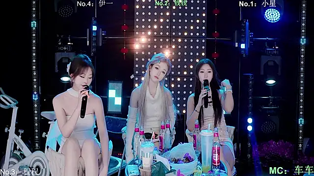 Živý XXX chat ZZ00033S