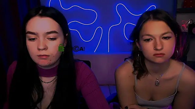 Chat +18 de monica_xcx ao vivo