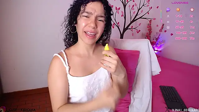 Karolina_1のライブXXXチャット