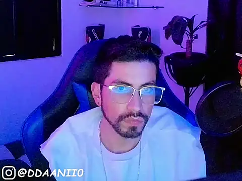 ddaanii0's Webcam Show